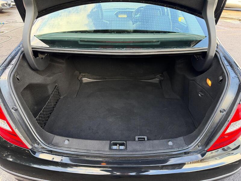 Mercedes-Benz C Class 2.1 C250 CDI BlueEfficiency Elegance Edition 125 G-Tronic+ Euro 5 (s/s) 4dr - U103