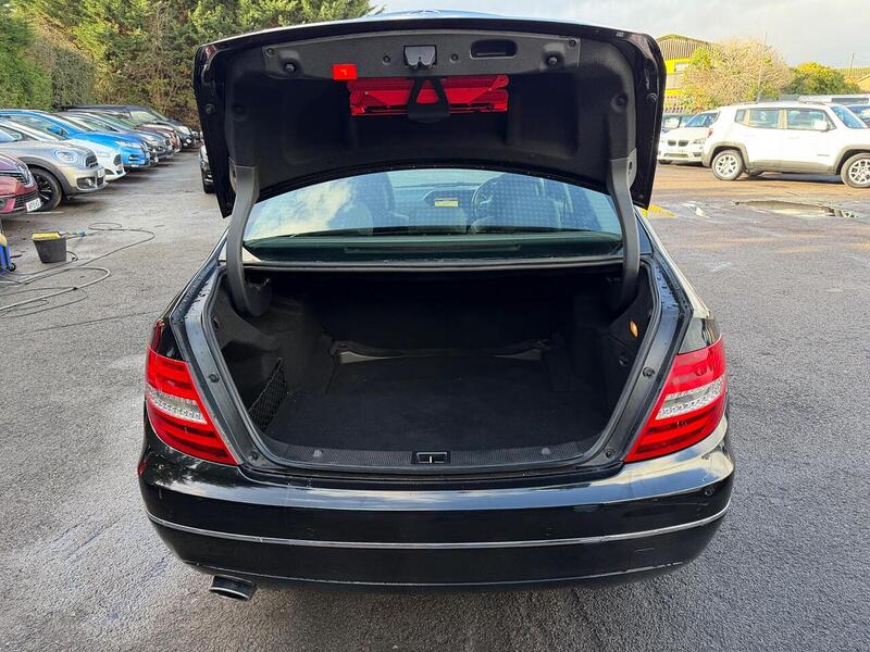 Mercedes-Benz C Class 2.1 C250 CDI BlueEfficiency Elegance Edition 125 G-Tronic+ Euro 5 (s/s) 4dr - U103