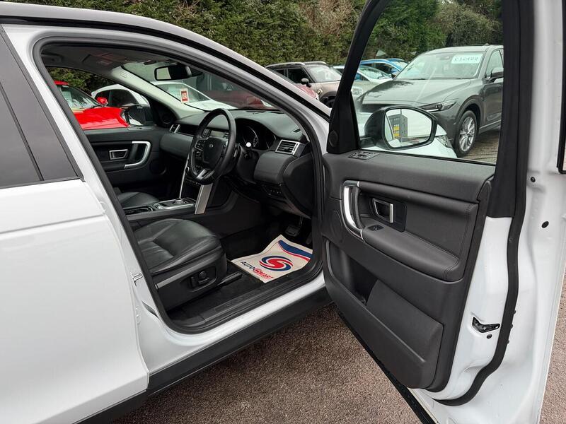 Land Rover Discovery Sport 2.0 TD4 HSE Auto 4WD Euro 6 (s/s) 5dr - U104