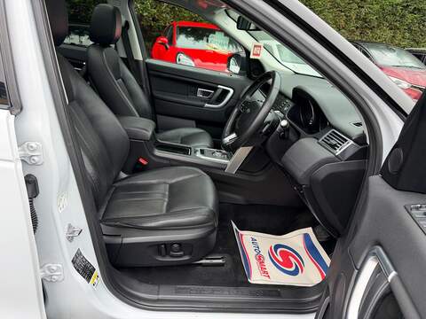 Land Rover Discovery Sport 2.0 TD4 HSE Auto 4WD Euro 6 (s/s) 5dr - U104