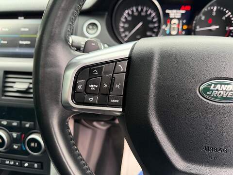 Land Rover Discovery Sport 2.0 TD4 HSE Auto 4WD Euro 6 (s/s) 5dr - U104