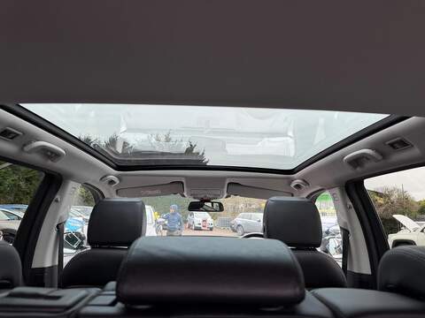 Land Rover Discovery Sport 2.0 TD4 HSE Auto 4WD Euro 6 (s/s) 5dr - U104