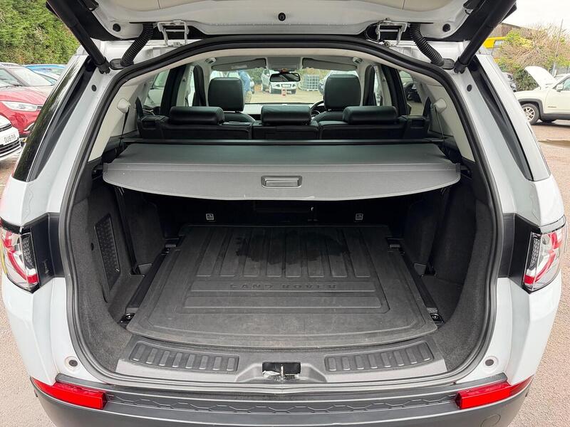 Land Rover Discovery Sport 2.0 TD4 HSE Auto 4WD Euro 6 (s/s) 5dr - U104