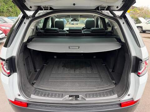 Land Rover Discovery Sport 2.0 TD4 HSE Auto 4WD Euro 6 (s/s) 5dr - U104