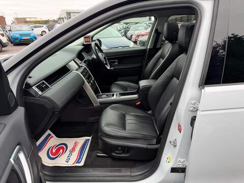 Land Rover Discovery Sport 2.0 TD4 HSE Auto 4WD Euro 6 (s/s) 5dr - U104