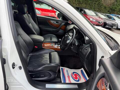 Infiniti QX70 3.7 V6 S Premium Auto 4WD Euro 5 5dr - U107