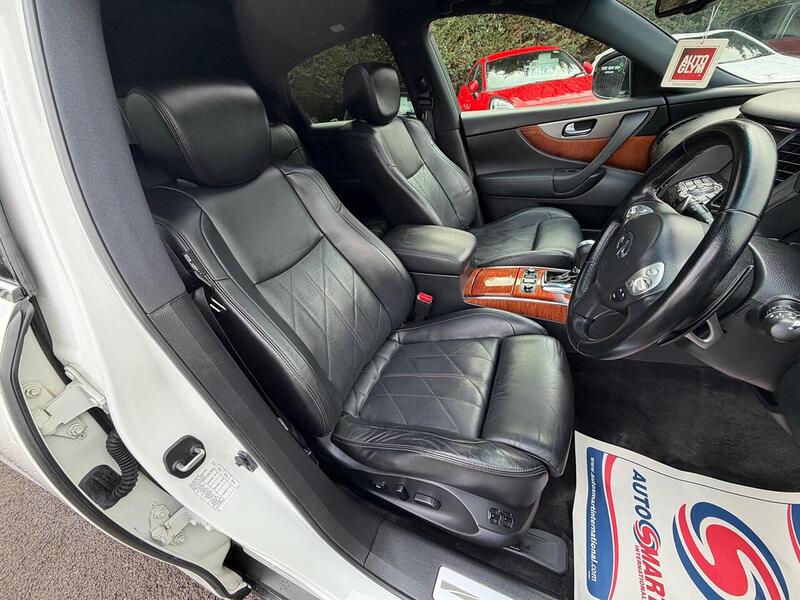 Infiniti QX70 3.7 V6 S Premium Auto 4WD Euro 5 5dr - U107