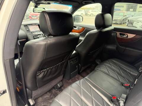 Infiniti QX70 3.7 V6 S Premium Auto 4WD Euro 5 5dr - U107