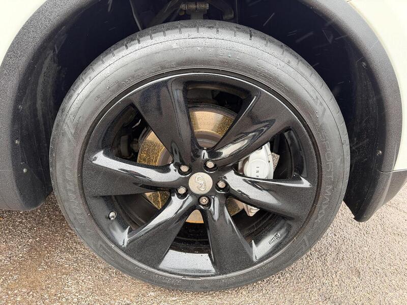 Infiniti QX70 3.7 V6 S Premium Auto 4WD Euro 5 5dr - U107