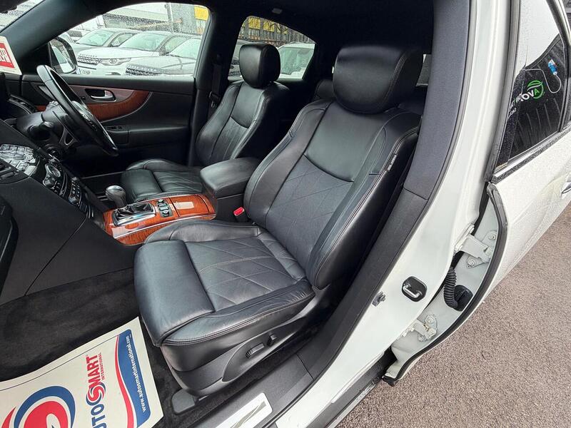 Infiniti QX70 3.7 V6 S Premium Auto 4WD Euro 5 5dr - U107
