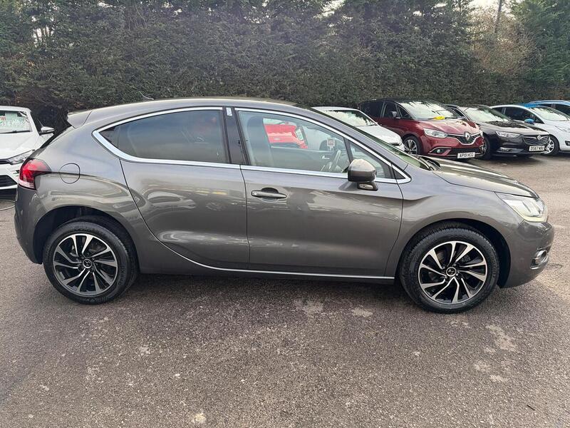 DS AUTOMOBILES DS 4 1.2 PureTech Elegance Euro 6 (s/s) 5dr - U110