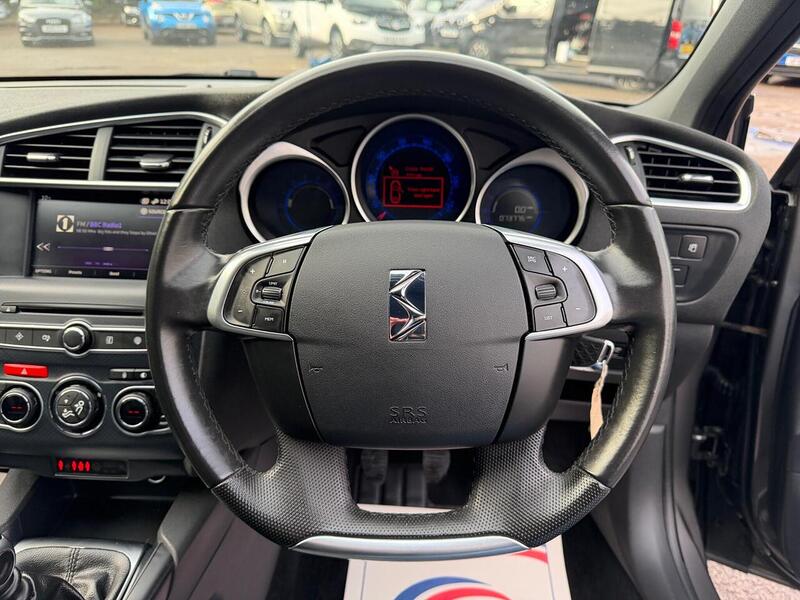 DS AUTOMOBILES DS 4 1.2 PureTech Elegance Euro 6 (s/s) 5dr - U110