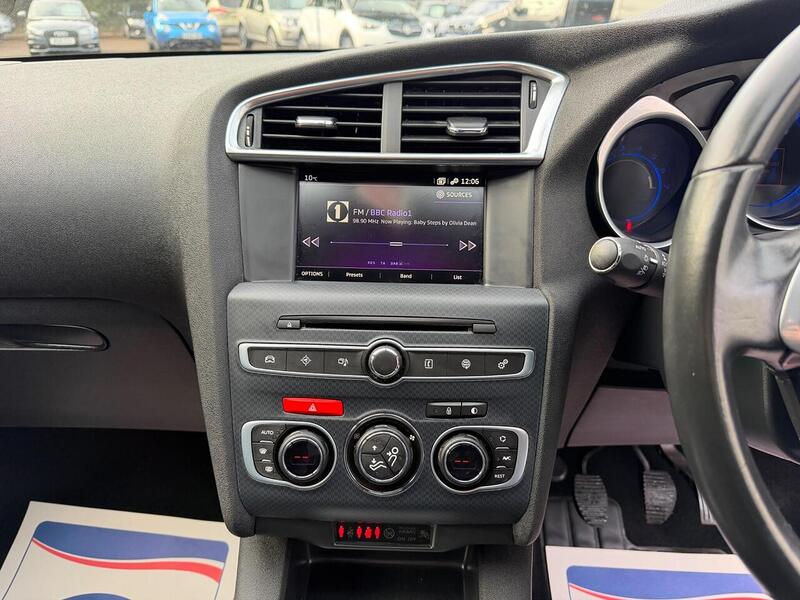 DS AUTOMOBILES DS 4 1.2 PureTech Elegance Euro 6 (s/s) 5dr - U110