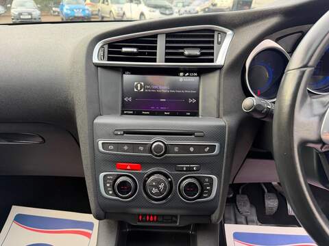 DS AUTOMOBILES DS 4 1.2 PureTech Elegance Euro 6 (s/s) 5dr - U110