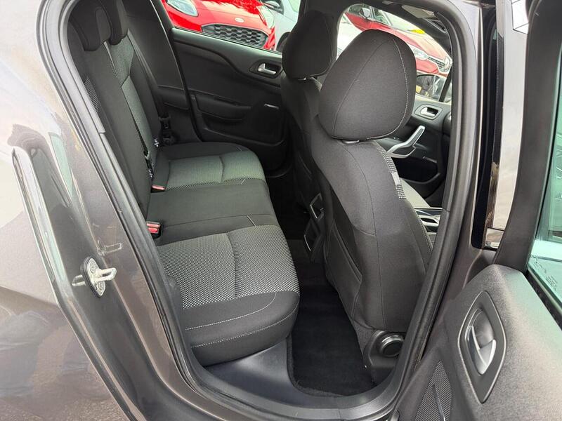 DS AUTOMOBILES DS 4 1.2 PureTech Elegance Euro 6 (s/s) 5dr - U110