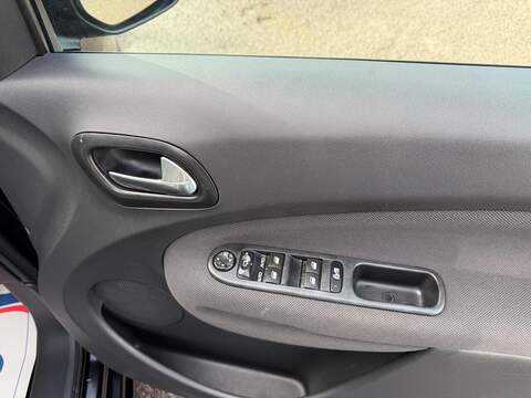 Citroen C3 Picasso 1.2 PureTech Platinum Euro 6 5dr - U112