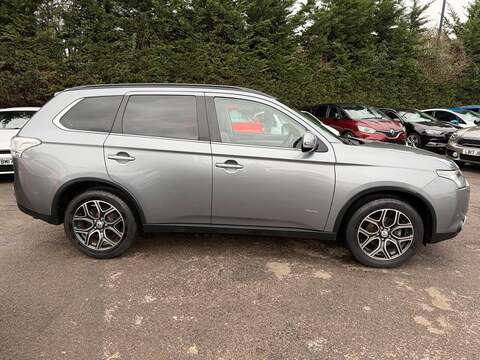 Mitsubishi Outlander 2.2 DI-D GX4 4WD Euro 5 (s/s) 5dr - U113