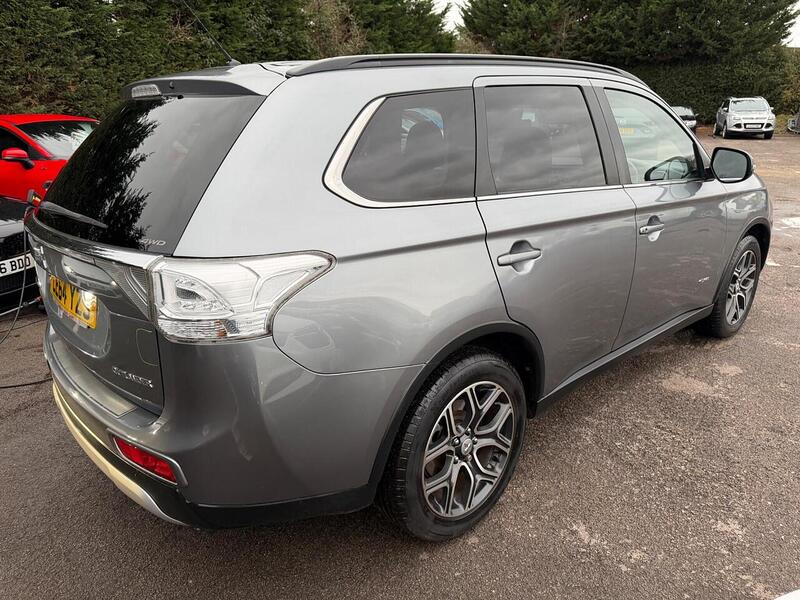 Mitsubishi Outlander 2.2 DI-D GX4 4WD Euro 5 (s/s) 5dr - U113