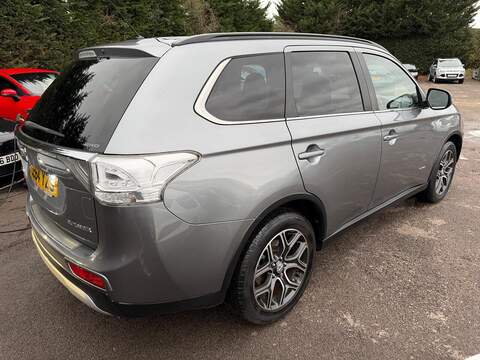 Mitsubishi Outlander 2.2 DI-D GX4 4WD Euro 5 (s/s) 5dr - U113