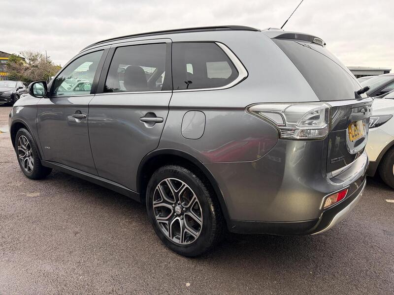Mitsubishi Outlander 2.2 DI-D GX4 4WD Euro 5 (s/s) 5dr - U113