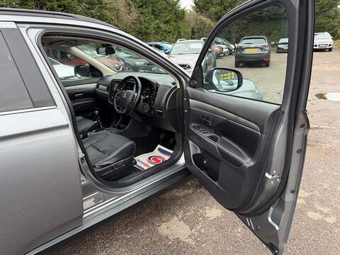 Mitsubishi Outlander 2.2 DI-D GX4 4WD Euro 5 (s/s) 5dr - U113