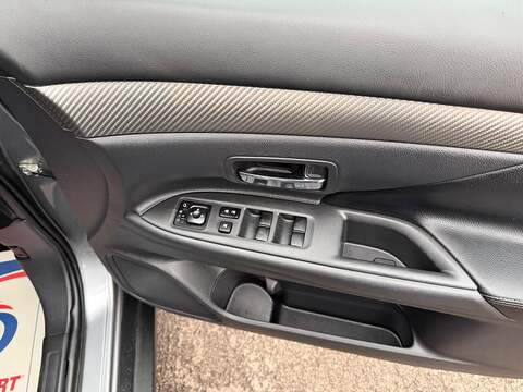 Mitsubishi Outlander 2.2 DI-D GX4 4WD Euro 5 (s/s) 5dr - U113