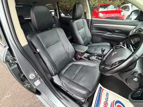 Mitsubishi Outlander 2.2 DI-D GX4 4WD Euro 5 (s/s) 5dr - U113