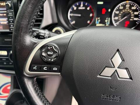 Mitsubishi Outlander 2.2 DI-D GX4 4WD Euro 5 (s/s) 5dr - U113