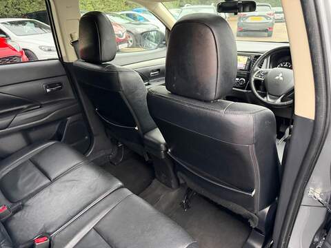 Mitsubishi Outlander 2.2 DI-D GX4 4WD Euro 5 (s/s) 5dr - U113