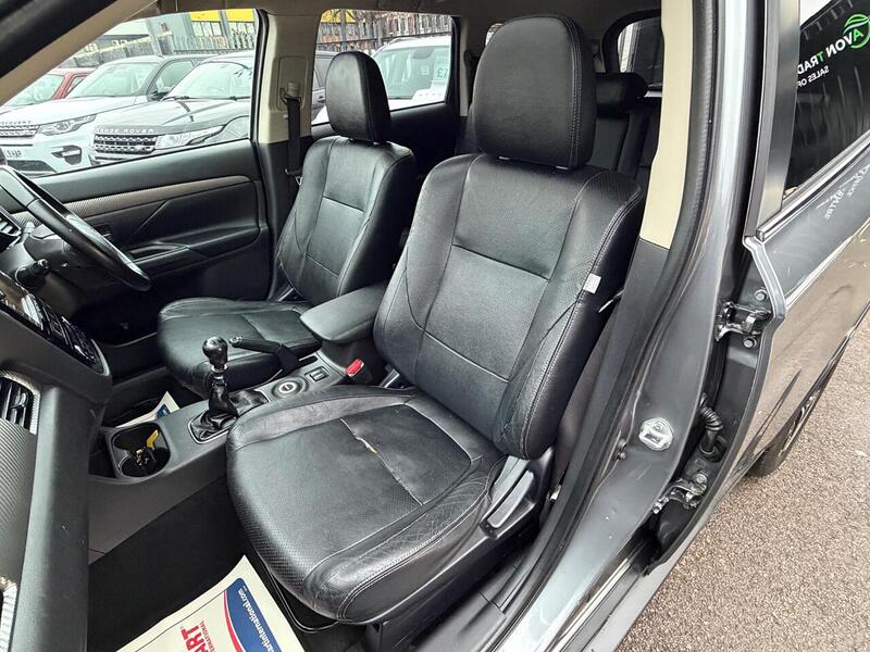 Mitsubishi Outlander 2.2 DI-D GX4 4WD Euro 5 (s/s) 5dr - U113