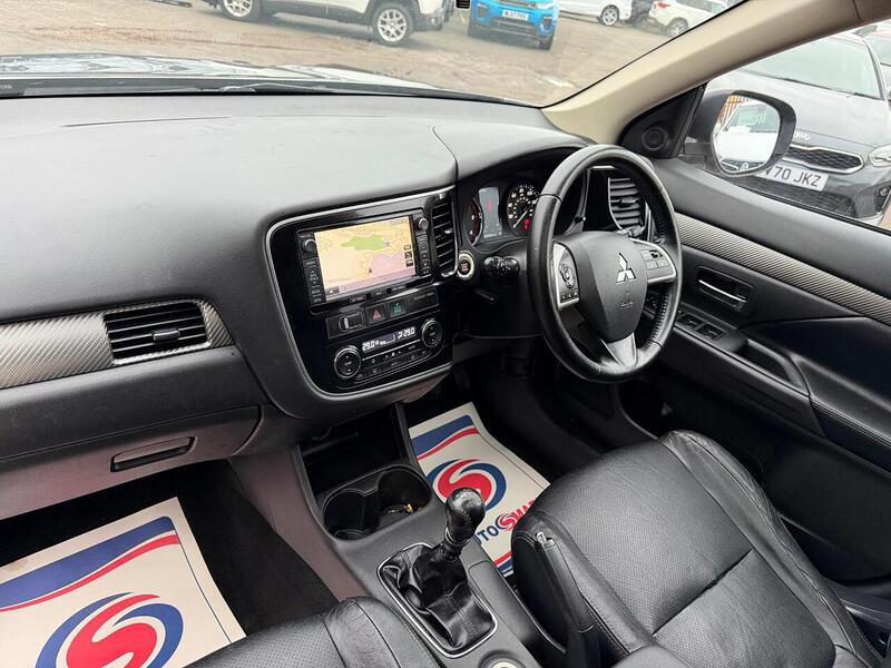 Mitsubishi Outlander 2.2 DI-D GX4 4WD Euro 5 (s/s) 5dr - U113