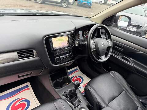 Mitsubishi Outlander 2.2 DI-D GX4 4WD Euro 5 (s/s) 5dr - U113