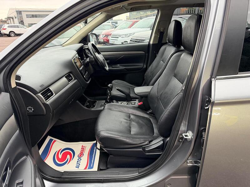 Mitsubishi Outlander 2.2 DI-D GX4 4WD Euro 5 (s/s) 5dr - U113