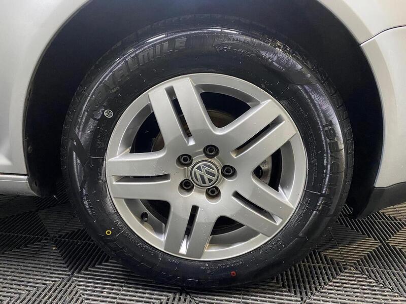 Volkswagen Golf 1.6 Match 5dr - U114