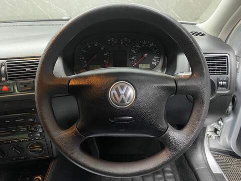 Volkswagen Golf 1.6 Match 5dr - U114