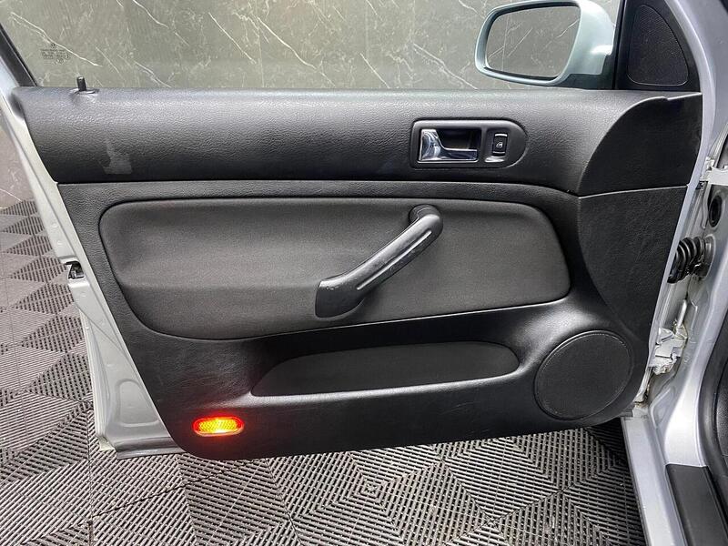 Volkswagen Golf 1.6 Match 5dr - U114