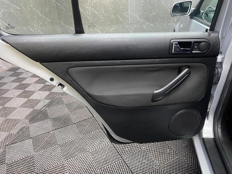 Volkswagen Golf 1.6 Match 5dr - U114