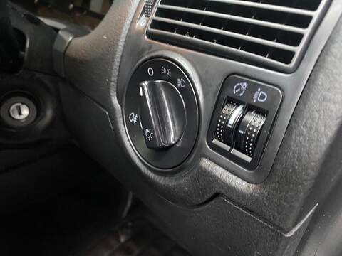 Volkswagen Golf 1.6 Match 5dr - U114