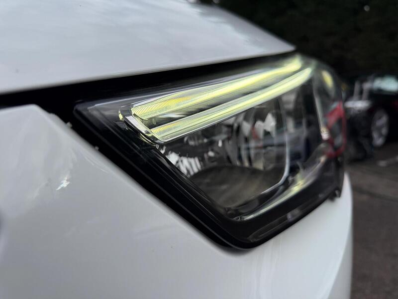 Vauxhall Crossland X 1.2 Turbo Elite Nav Auto Euro 6 (s/s) 5dr - U117