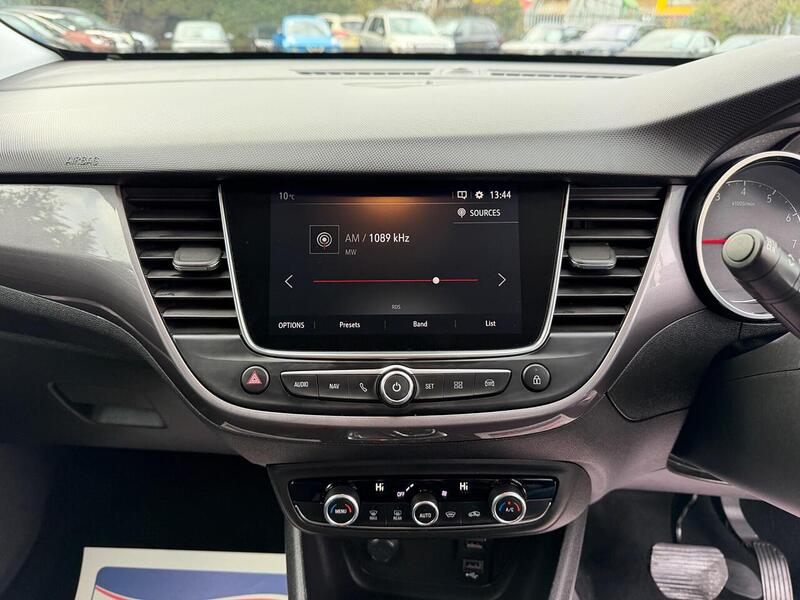 Vauxhall Crossland X 1.2 Turbo Elite Nav Auto Euro 6 (s/s) 5dr - U117