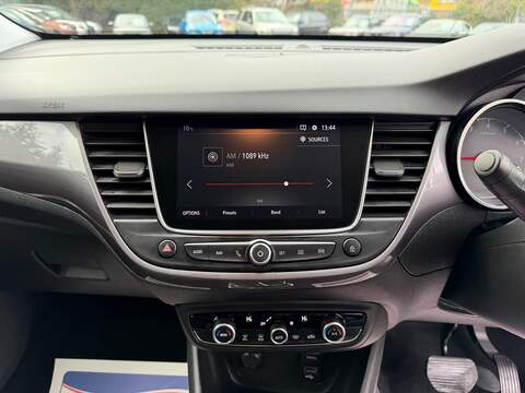 Vauxhall Crossland X 1.2 Turbo Elite Nav Auto Euro 6 (s/s) 5dr - U117