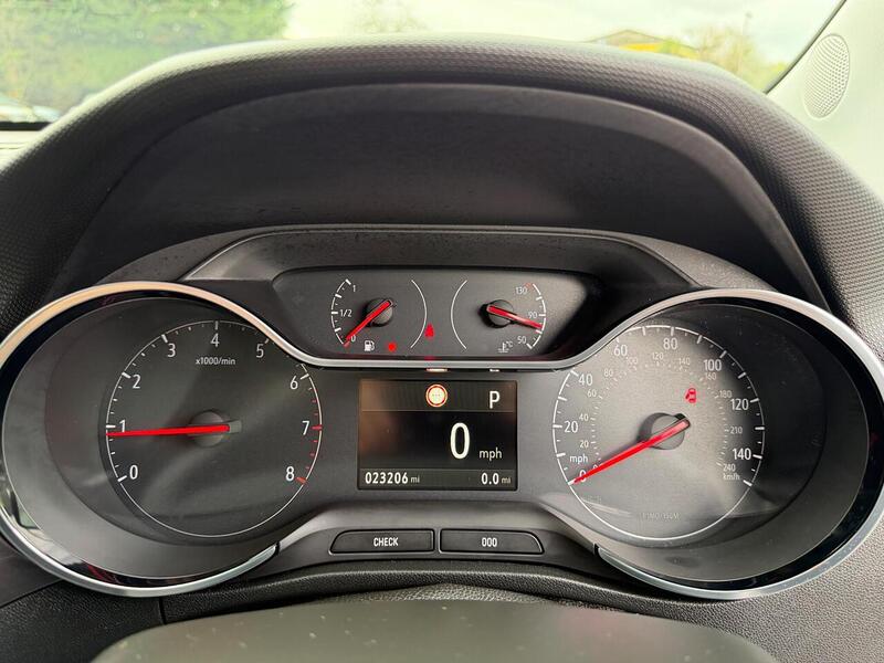 Vauxhall Crossland X 1.2 Turbo Elite Nav Auto Euro 6 (s/s) 5dr - U117