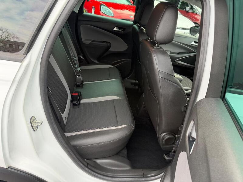 Vauxhall Crossland X 1.2 Turbo Elite Nav Auto Euro 6 (s/s) 5dr - U117