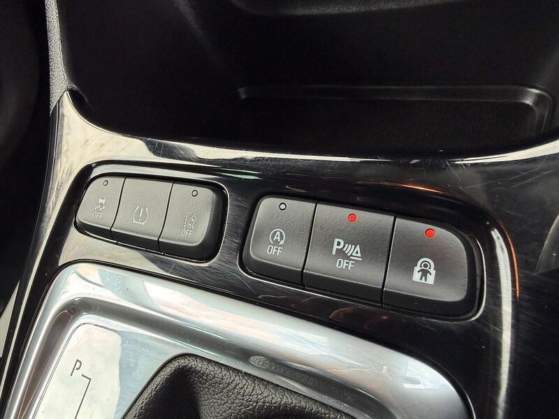 Vauxhall Crossland X 1.2 Turbo Elite Nav Auto Euro 6 (s/s) 5dr - U117