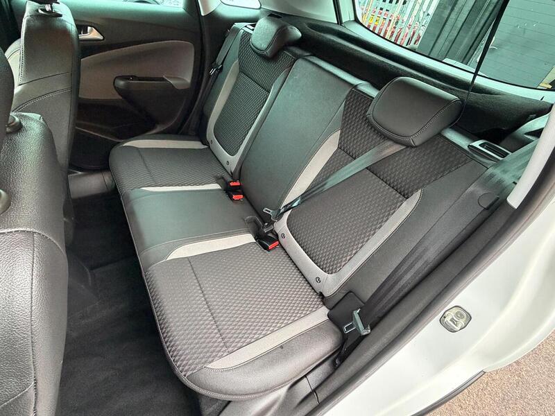 Vauxhall Crossland X 1.2 Turbo Elite Nav Auto Euro 6 (s/s) 5dr - U117