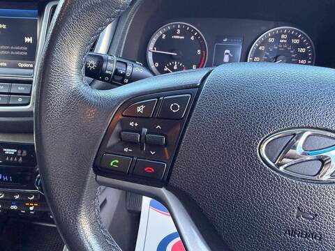 Hyundai TUCSON 1.7 CRDi Blue Drive SE Nav Euro 6 (s/s) 5dr - U118