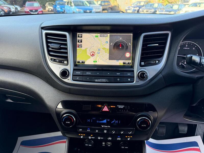 Hyundai TUCSON 1.7 CRDi Blue Drive SE Nav Euro 6 (s/s) 5dr - U118