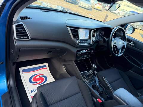 Hyundai TUCSON 1.7 CRDi Blue Drive SE Nav Euro 6 (s/s) 5dr - U118