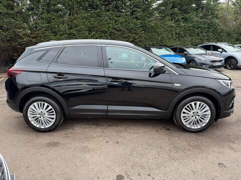Vauxhall Grandland X 1.6 Turbo D BlueInjection Sport Nav Euro 6 (s/s) 5dr - U121
