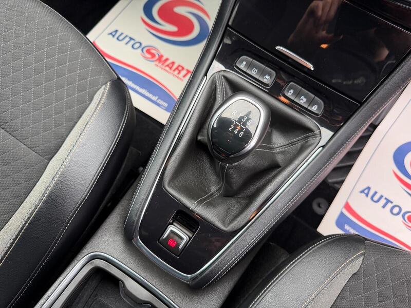 Vauxhall Grandland X 1.6 Turbo D BlueInjection Sport Nav Euro 6 (s/s) 5dr - U121